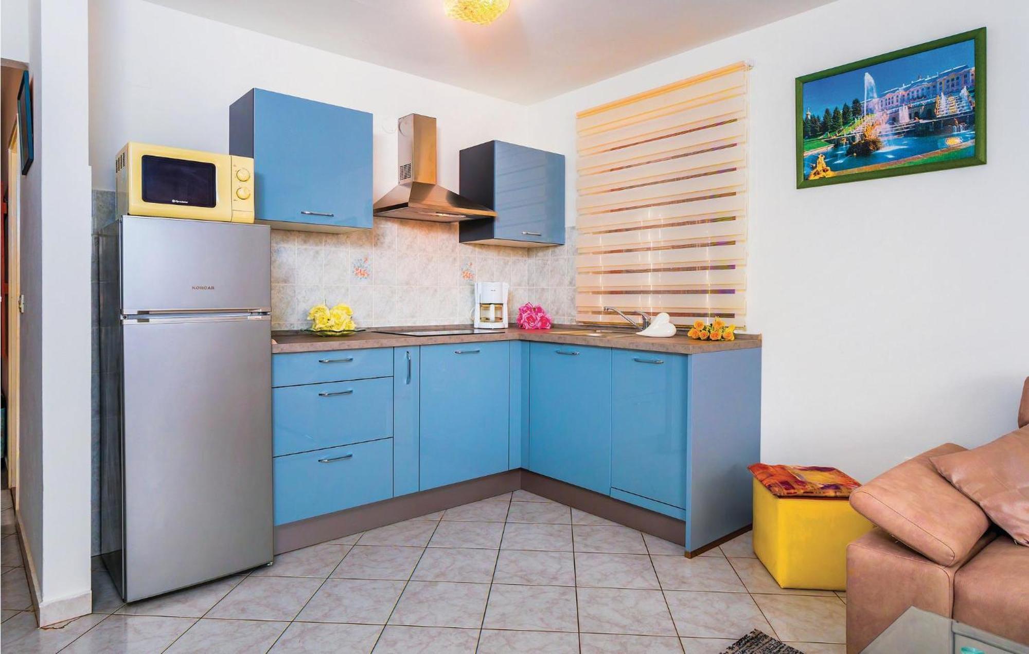 2 Bedroom Gorgeous Apartment In Rabac Εξωτερικό φωτογραφία