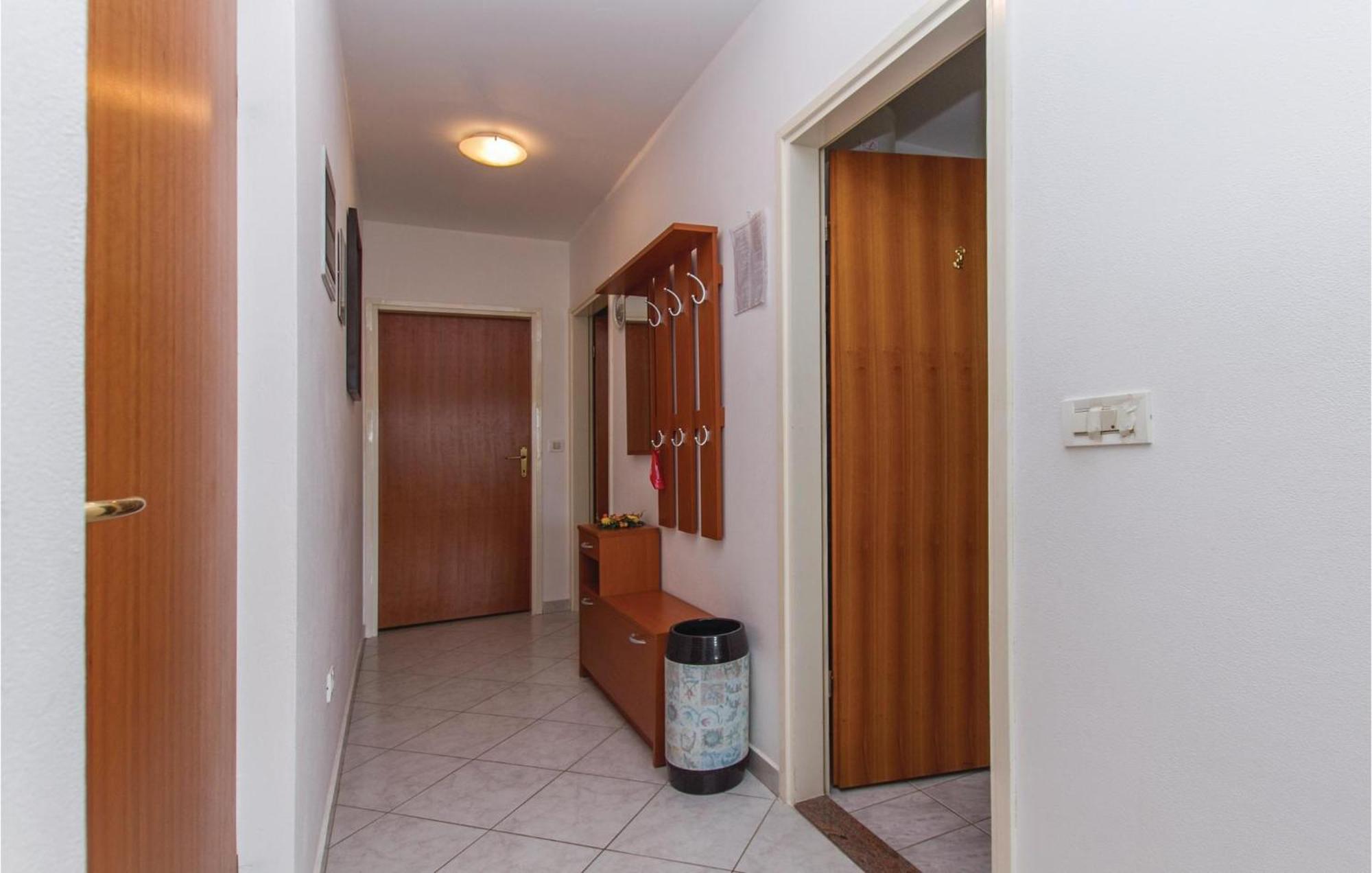 2 Bedroom Gorgeous Apartment In Rabac Εξωτερικό φωτογραφία